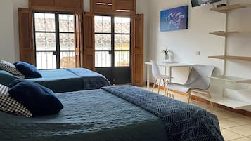 Habitación estándar | Ropa de cama de alta calidad y camas con pillow-top