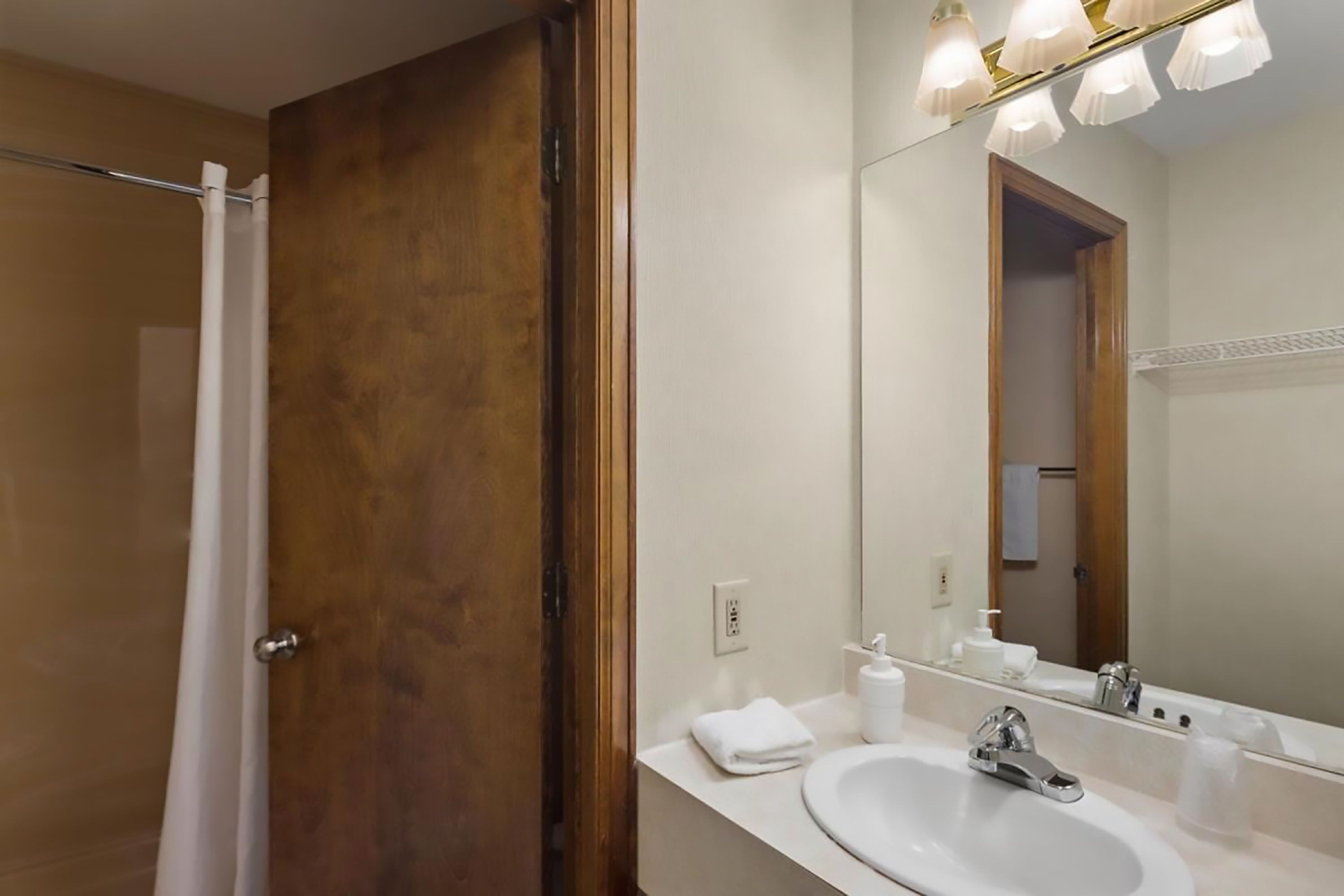 South Side Inn - Burlington