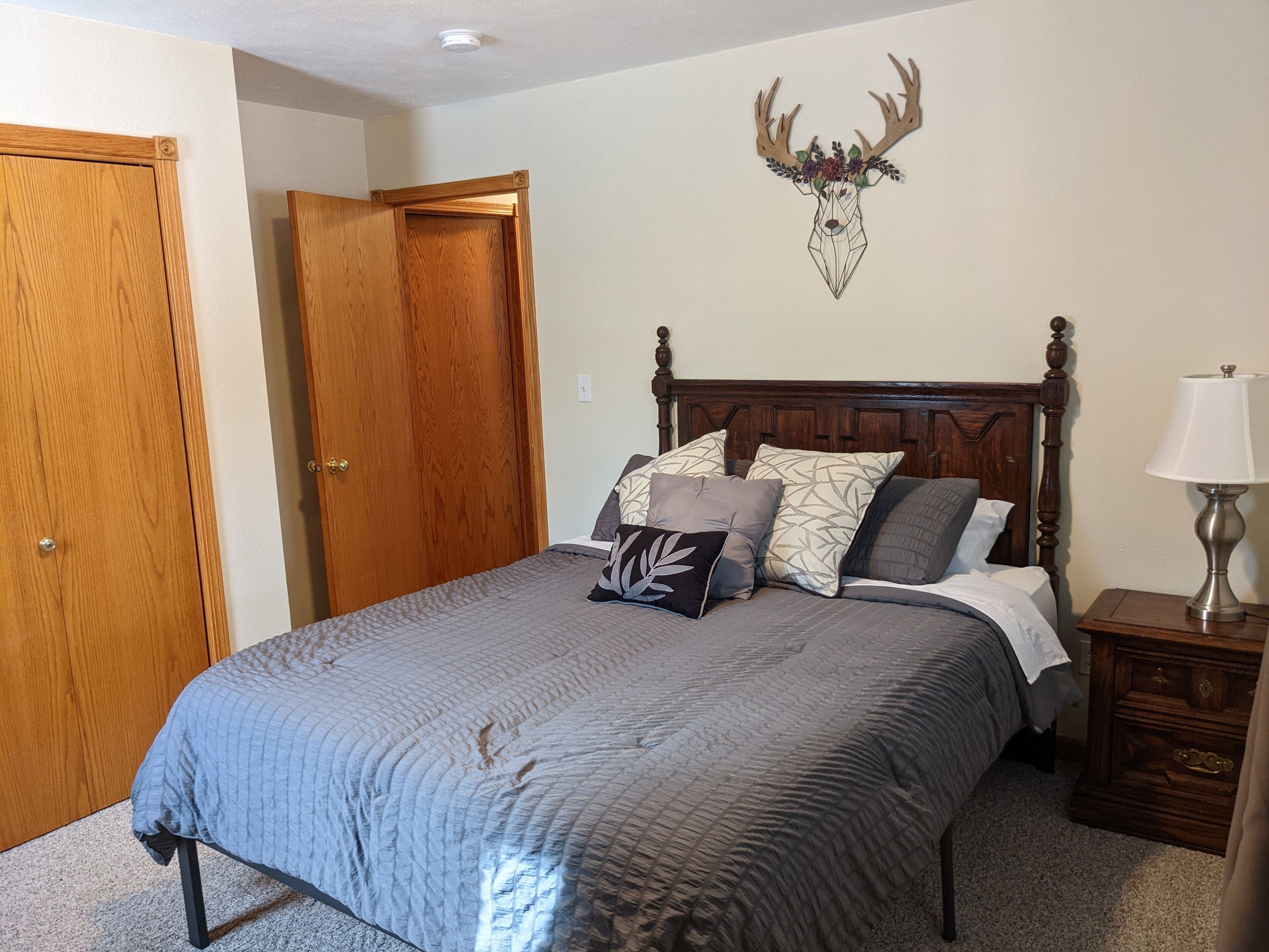 Comfy North Woods River Retreat