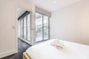 2 habitaciones, tabla de planchar con plancha y wifi gratis