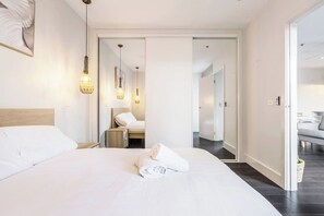 2 habitaciones, tabla de planchar con plancha y wifi gratis