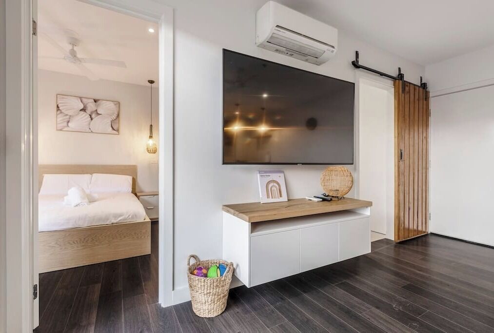 2 bedrooms, iron/ironing board, free WiFi