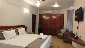Executive Suite, Lake View | In-room safe, desk, laptop workspace, iron/ironing board (on request)