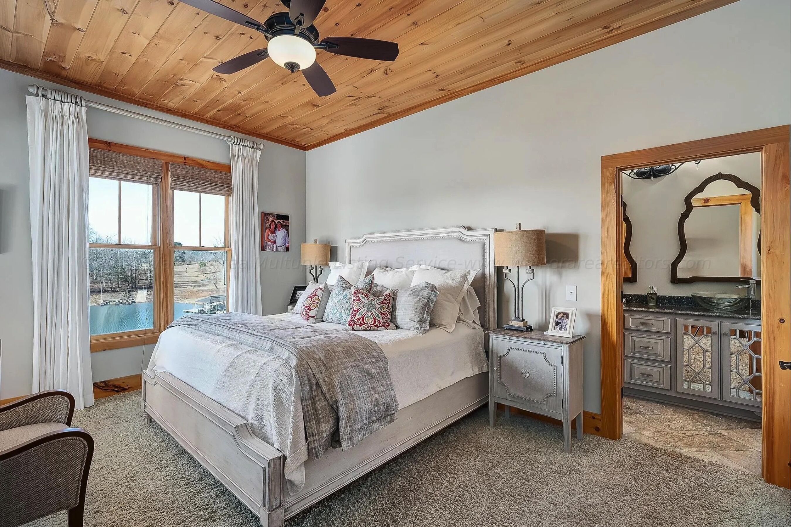 5 habitaciones, cuna de viaje, wifi gratis y ropa de cama 