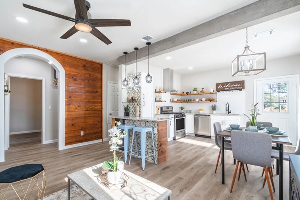 Refrigerador, microondas, horno, placa de cocina