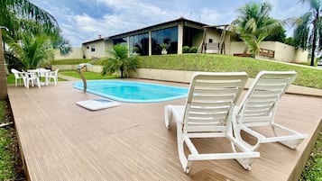 Piscina all'aperto