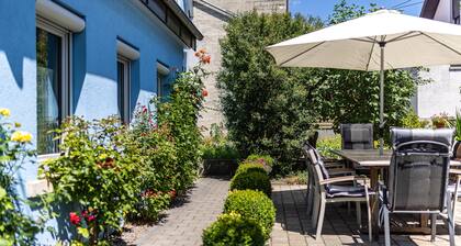 Ferienwohnung 'Alb Rose Ferienwohnung' mit privater Terrasse, Gemeinschaftsgarten und WLAN