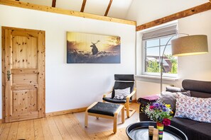 Tv, pejs, dvd-afspiller, stereoanlæg