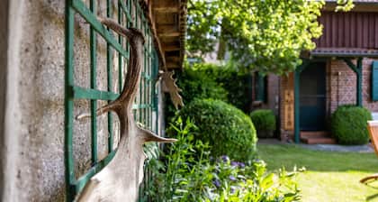 Ferienhaus 'Forsthof Schulte' mit privater Terrasse, privatem Garten und WLAN