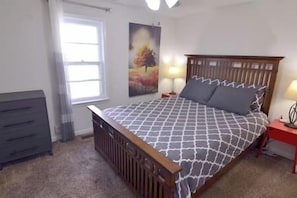 3 chambres, fer et planche à repasser, Wi-Fi gratuit, draps fournis