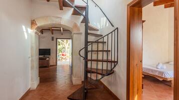 3 chambres, fer et planche Ă repasser, Wi-Fi, draps fournis