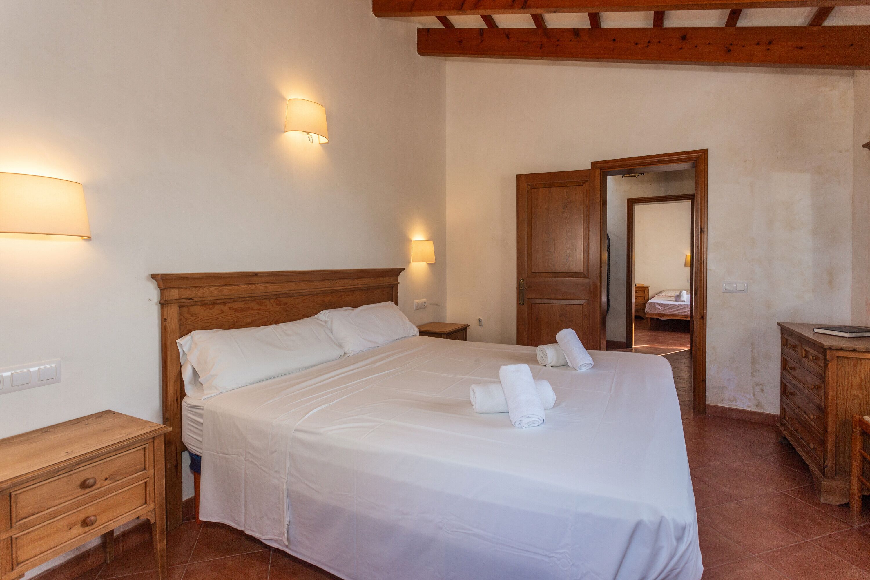 3 soverom, strykejern/-brett, wi-fi og sengetøy