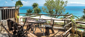 Villa 'Koutoupakia' with Sea View, Wi-Fi and Air Conditioning