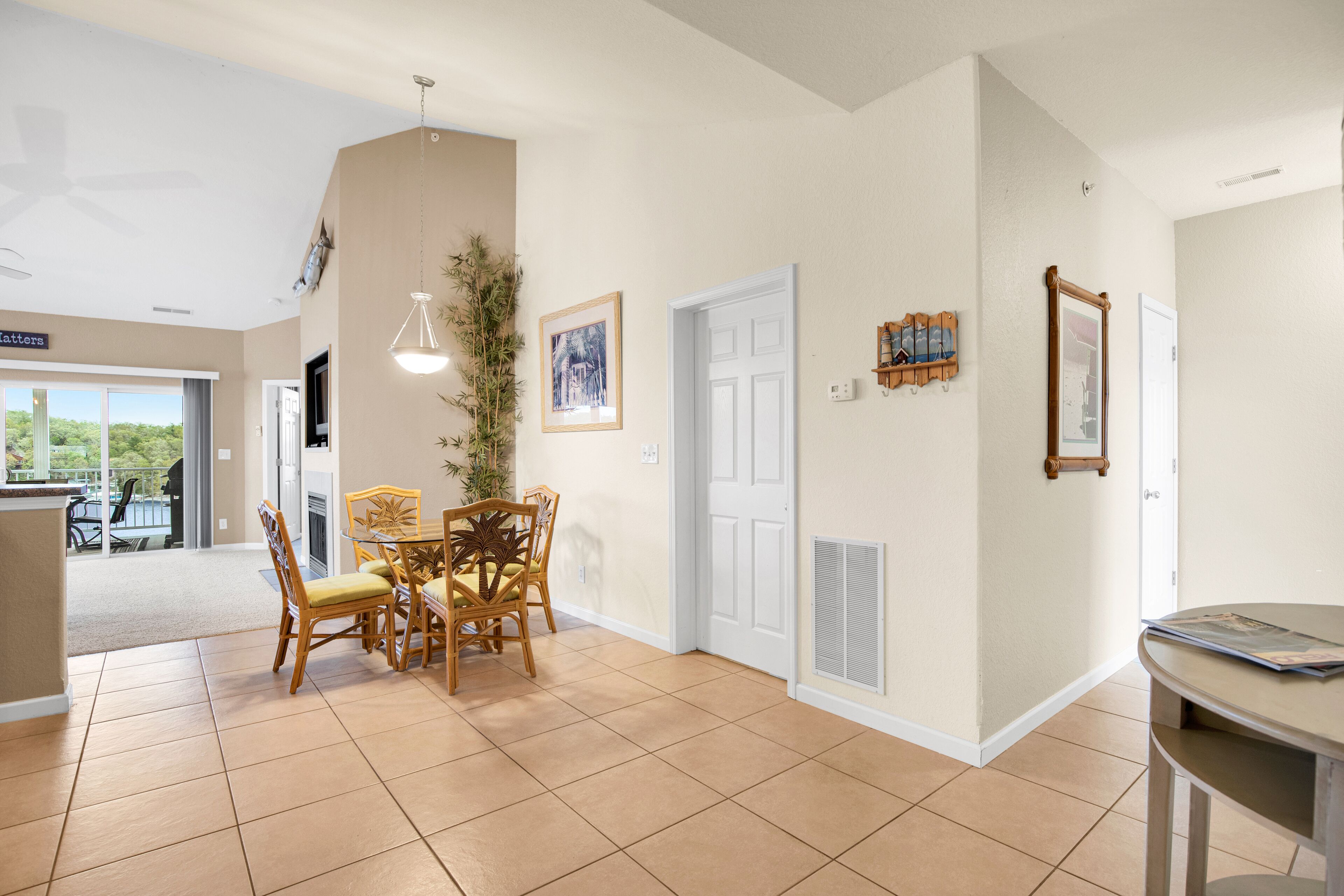 TOP-FLOOR PLEASE! Elevator Up! No noise above @ IslaDelSol: Pool, Fire-Pit, Dock