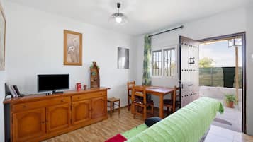 1 makuuhuone, silitysrauta/-lauta, vuodevaatteet