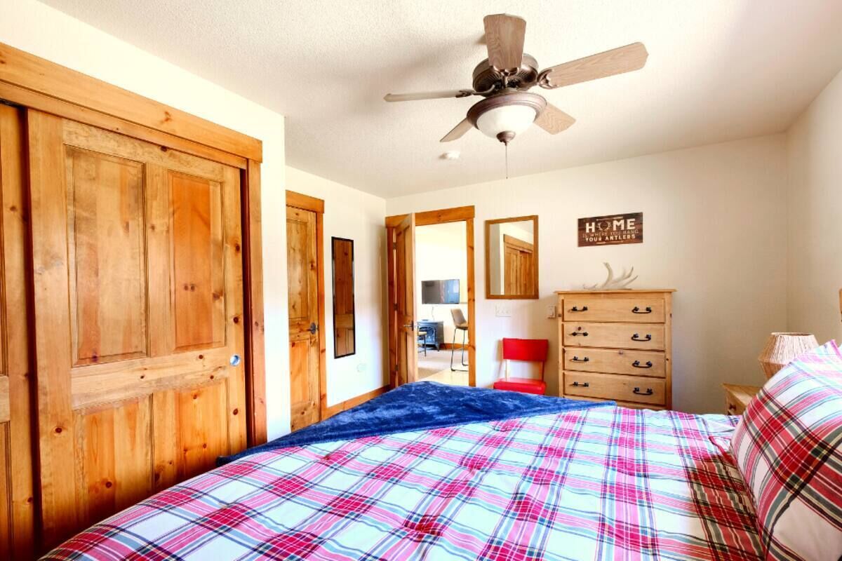 Private Lake Getaway with Kitchen