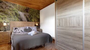 3 Schlafzimmer, BĂŒgeleisen/BĂŒgelbrett, kostenloses WLAN, BettwĂ€sche