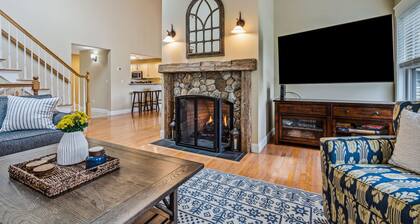 Pristine Condo, Amazing Golf Views - Fox Hollow 8B