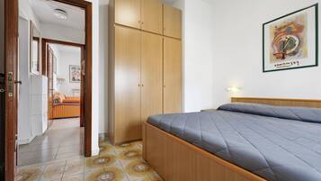 1 habitación, wifi gratis y ropa de cama