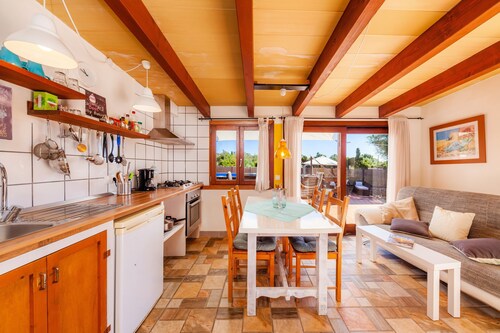 Maison d'hôtes 'Appartement Tina Capdepera' avec piscine privée, Wi-Fi et climatisation