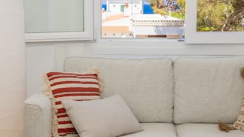 TV, streaming services