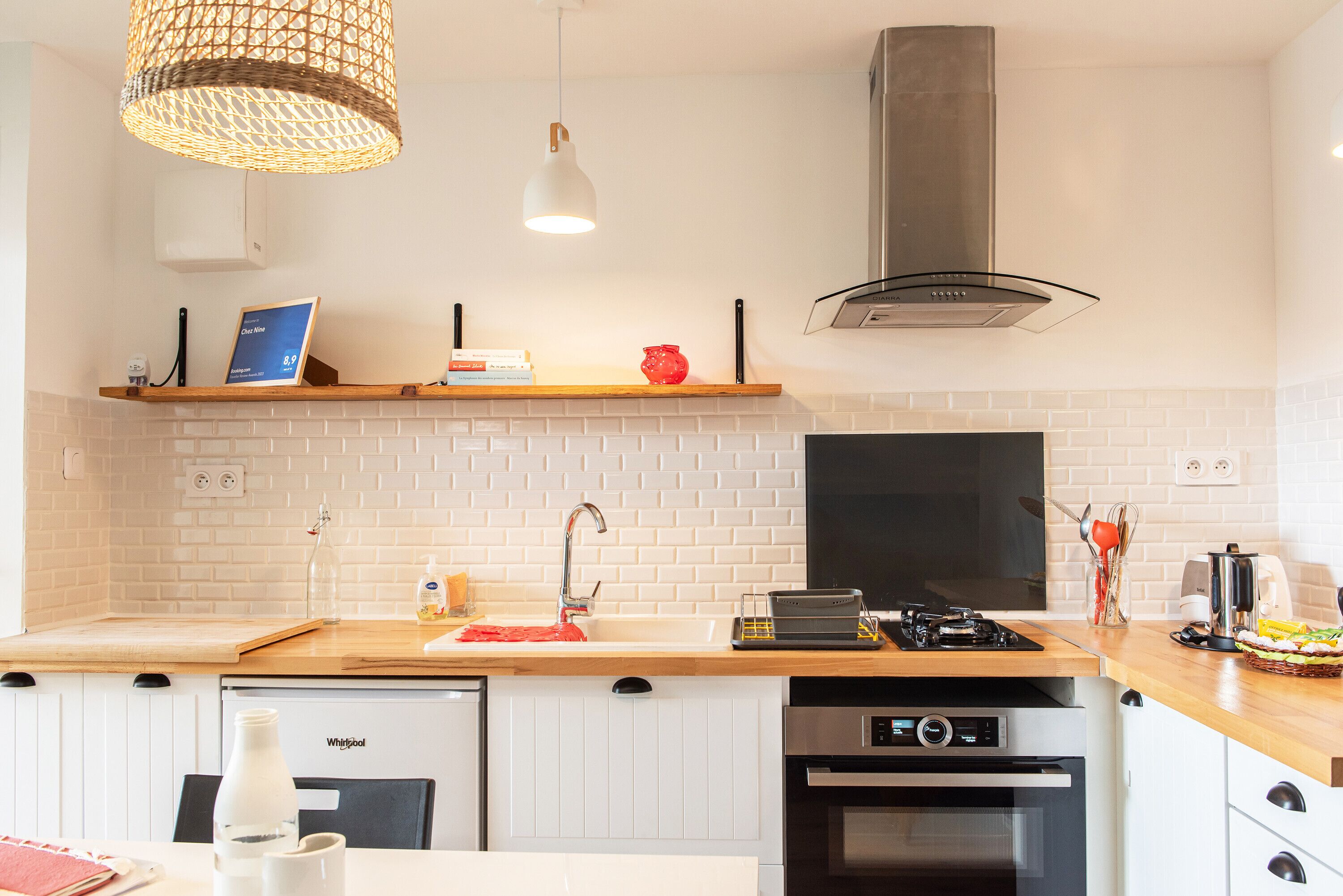 Apartment 'Chez Nine' with Private Garden, Wi-Fi and Air Conditioning