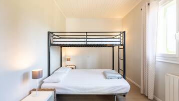 2 chambres, Wi-Fi gratuit, draps fournis
