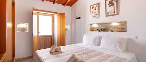 8 chambres, fer et planche Ă repasser, Wi-Fi gratuit, draps fournis