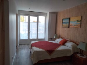 5 bedrooms, free WiFi
