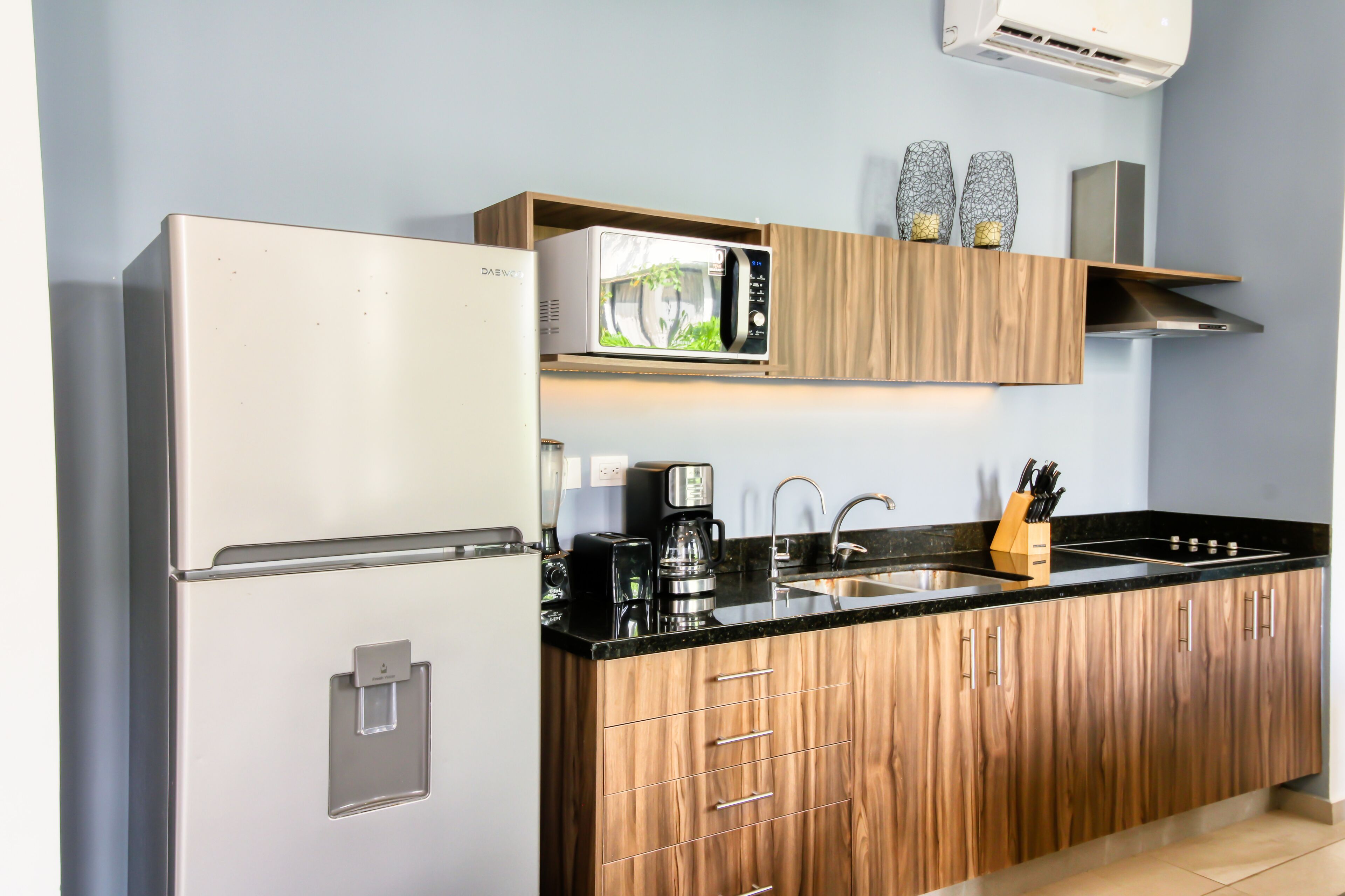 La Veleta apartment with on-site pools, gym, & private balcony