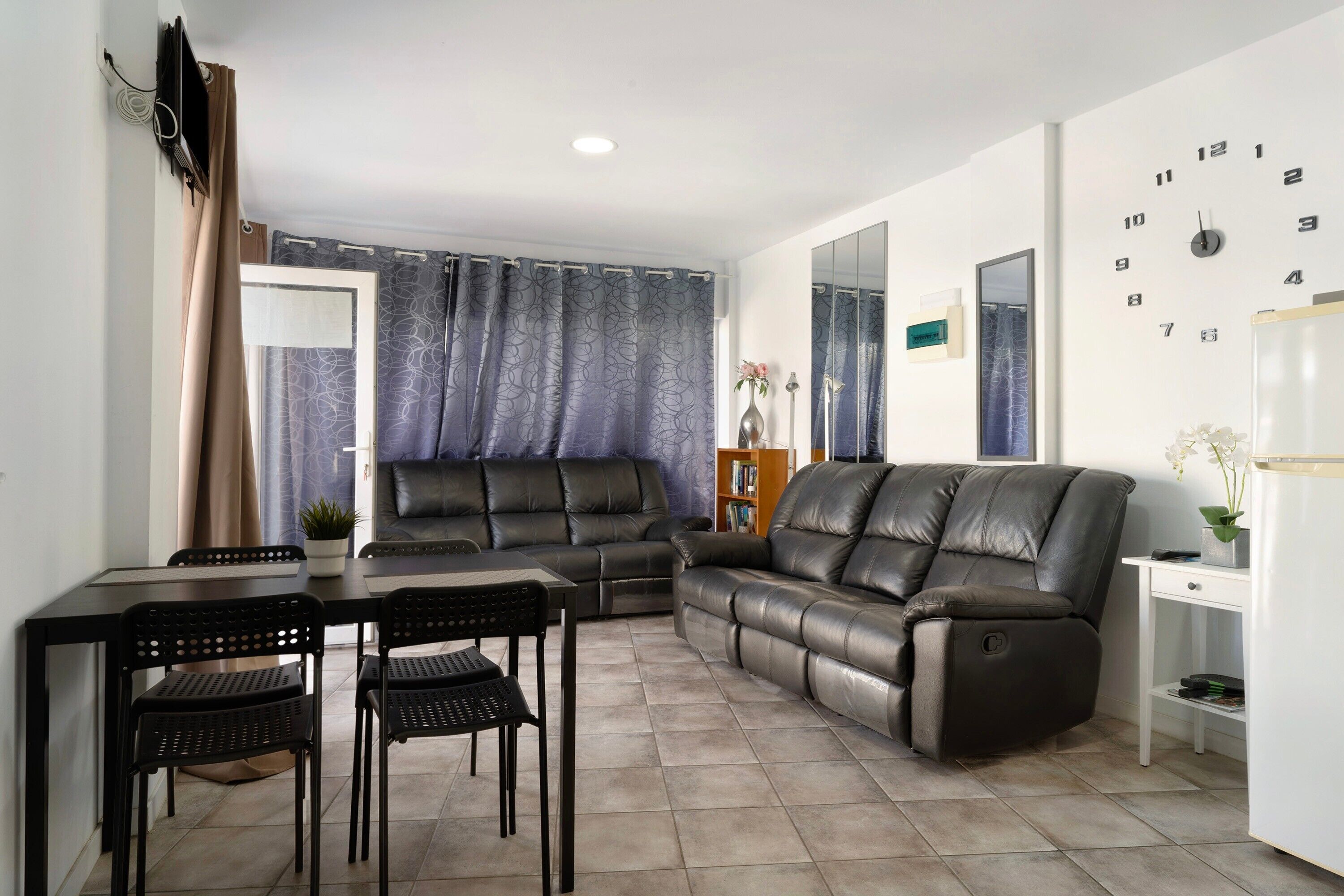 Vacation Apartment 'Las Flores1' With Sea And Beach View, Wi-fi And Air Conditioning - Maspalomas