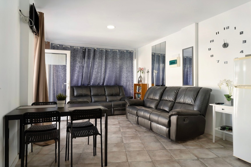 Vacation Apartment 'Las Flores1' With Sea And Beach View, Wi-fi And Air Conditioning - Maspalomas