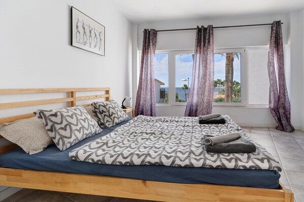 1 bedroom, free WiFi, bed sheets