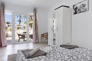 1 bedroom, free WiFi, bed sheets