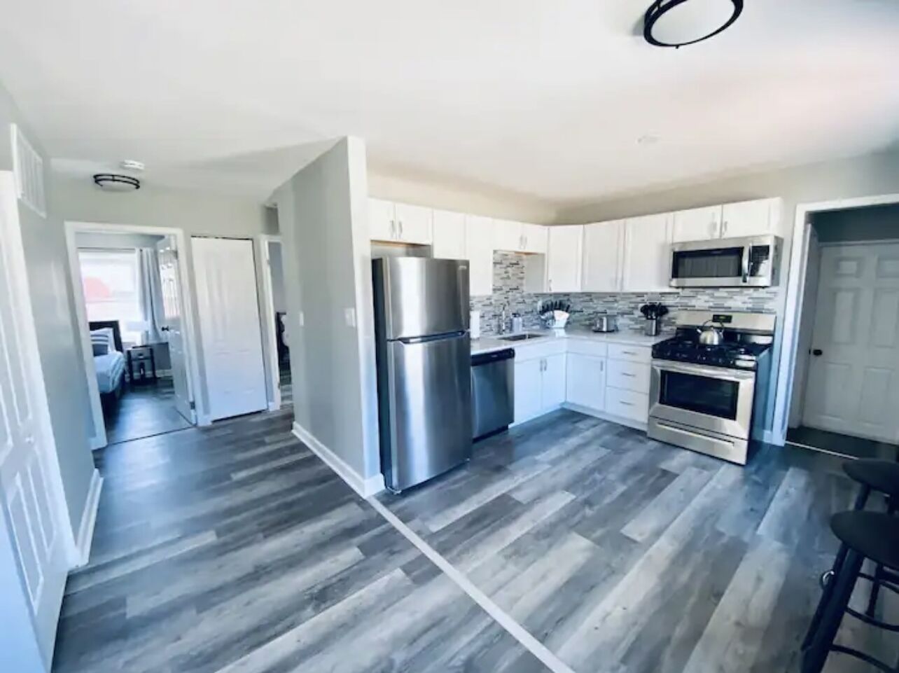 Scarlet Star - 3Br home in Streamwood