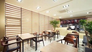 Coffee shop - benikea central hotel (Tongyeong)