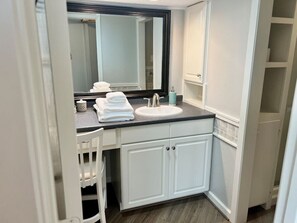 Haartrockner, Handtücher