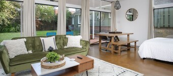 Charming Garden Oasis Studio Apt