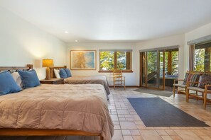 5 Schlafzimmer, Schreibtisch, Bügeleisen/Bügelbrett, kostenloses WLAN
