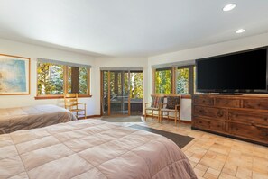 5 室のベッドルーム、デスク、アイロン / アイロン台、WiFi (無料)