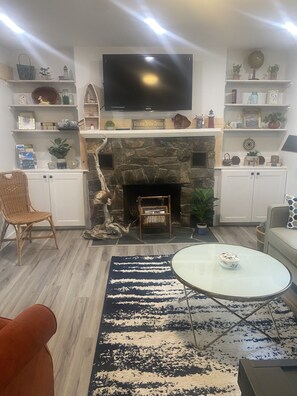 Smart TV, DVD player, books
