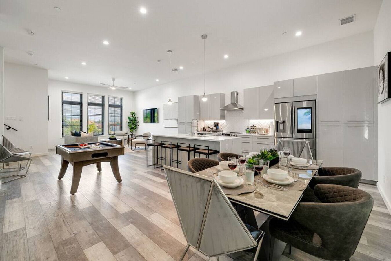 1721 Lear  · Upscale, Central & Fun! ~ Rooftop Terrace ~ Garage