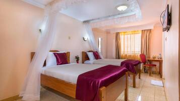 Honeymoon Double Room | Desk, free WiFi, bed sheets