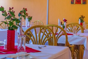 Food and drink - Phoenicia Hotel Kiambu (Kiambu)
