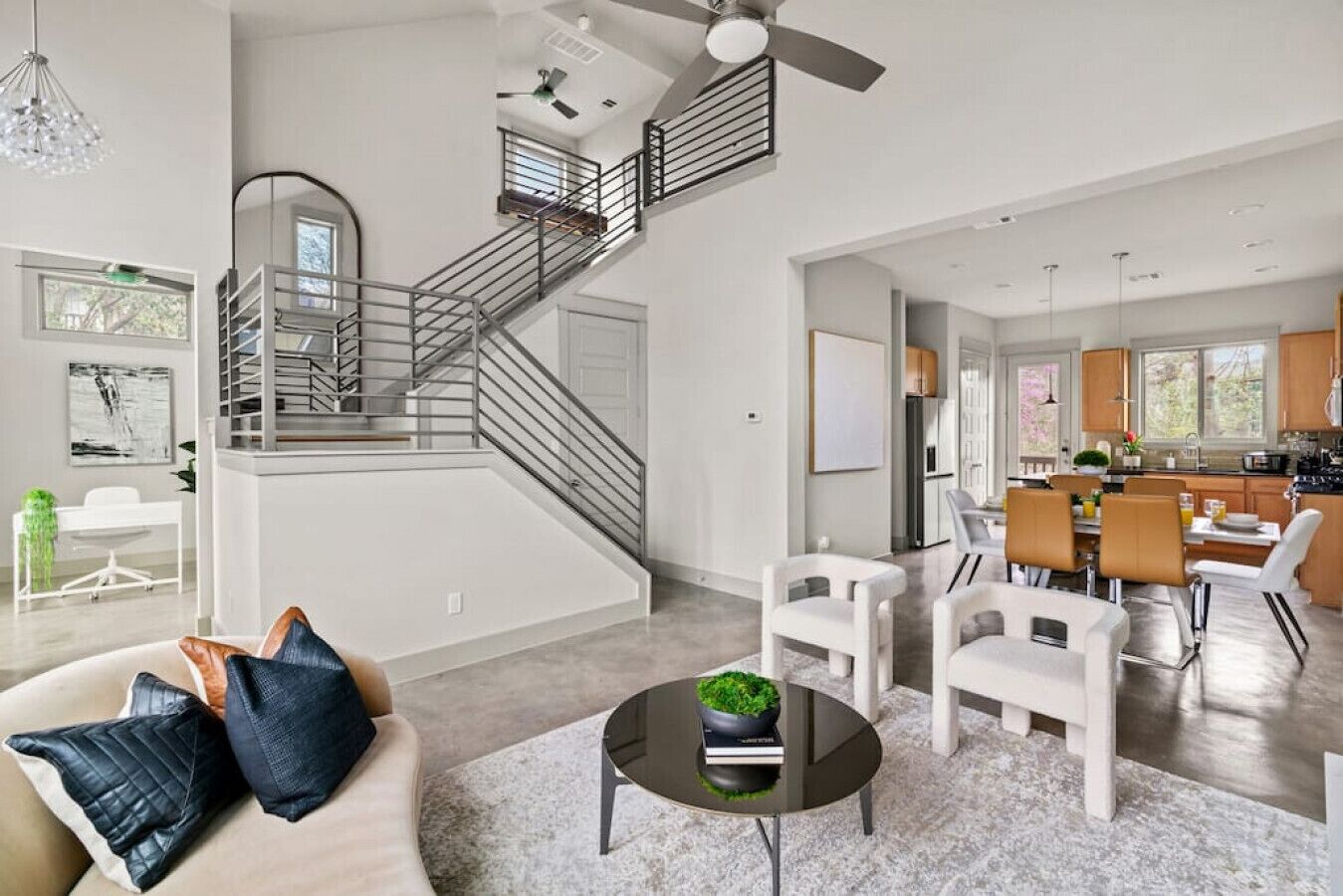 614 Terrell #F  · Fun Home Centrally Located-Mins to DT! 3BD+Garage