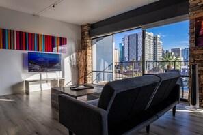 Smart TV, livros, monitores de computador