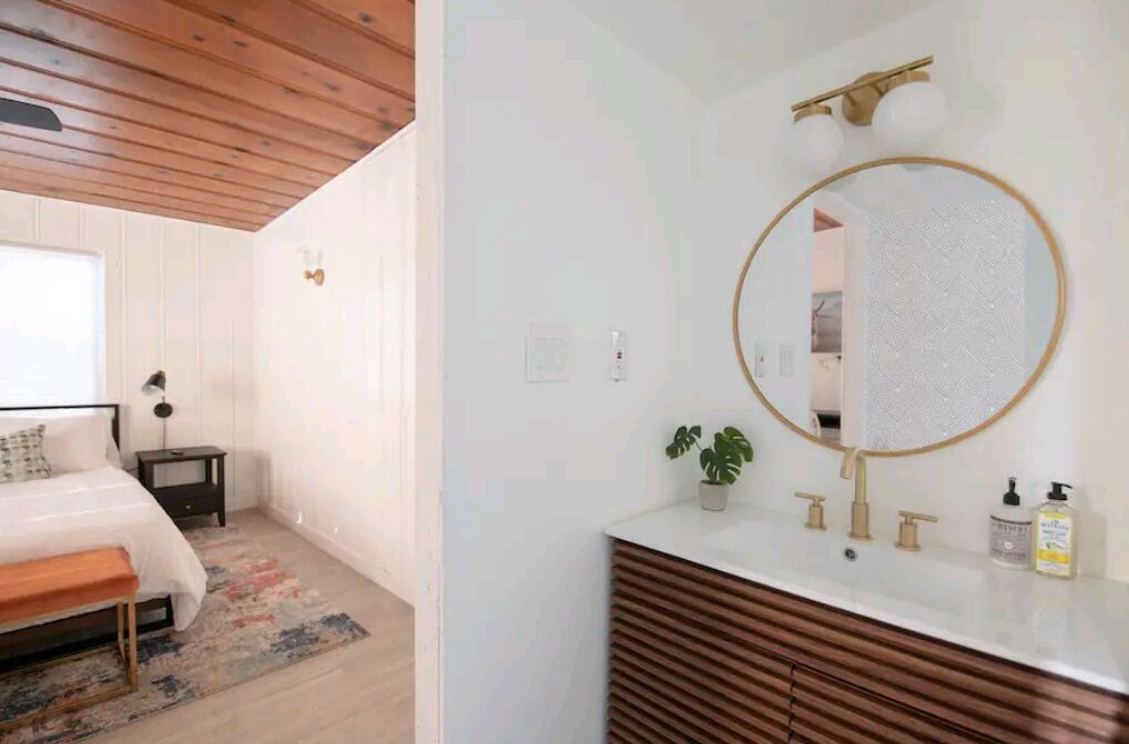 Designer Midcentury Cabin in downtown Phoenix