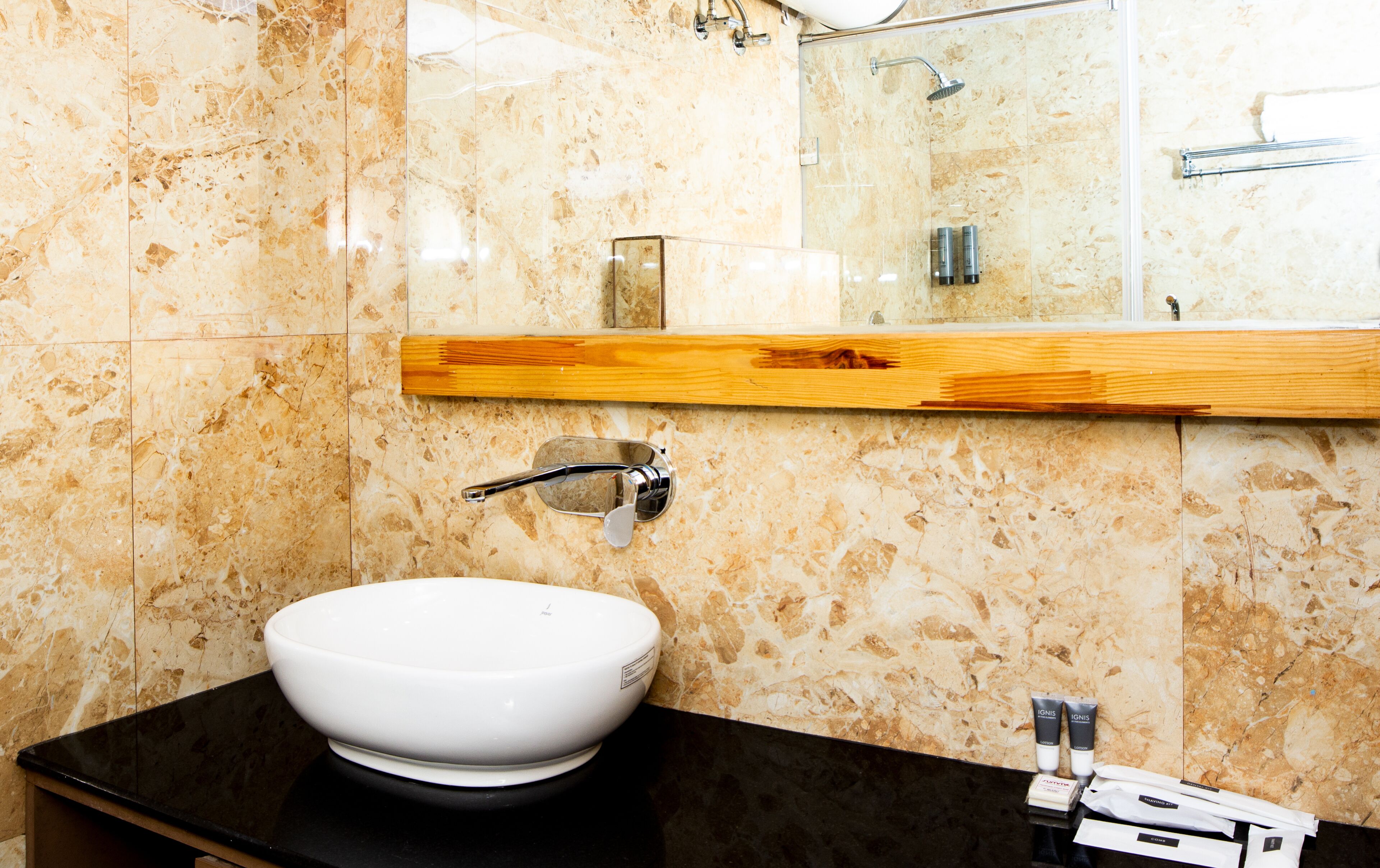 King Family Suite with View | 浴室 | 拖鞋