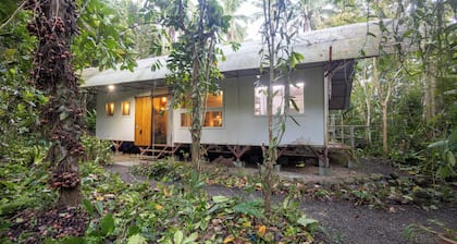Private Nature Retreat w/Brick Oven & Hiking