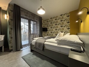 Premium Room | Frette Italian sheets, premium bedding, pillow-top beds, minibar